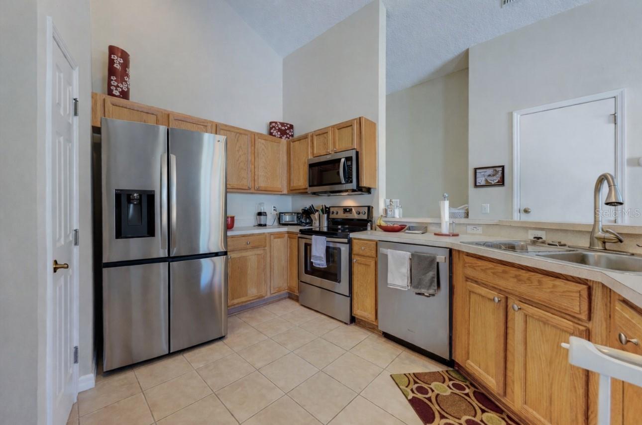 BAY BREEZE COVE - Residential