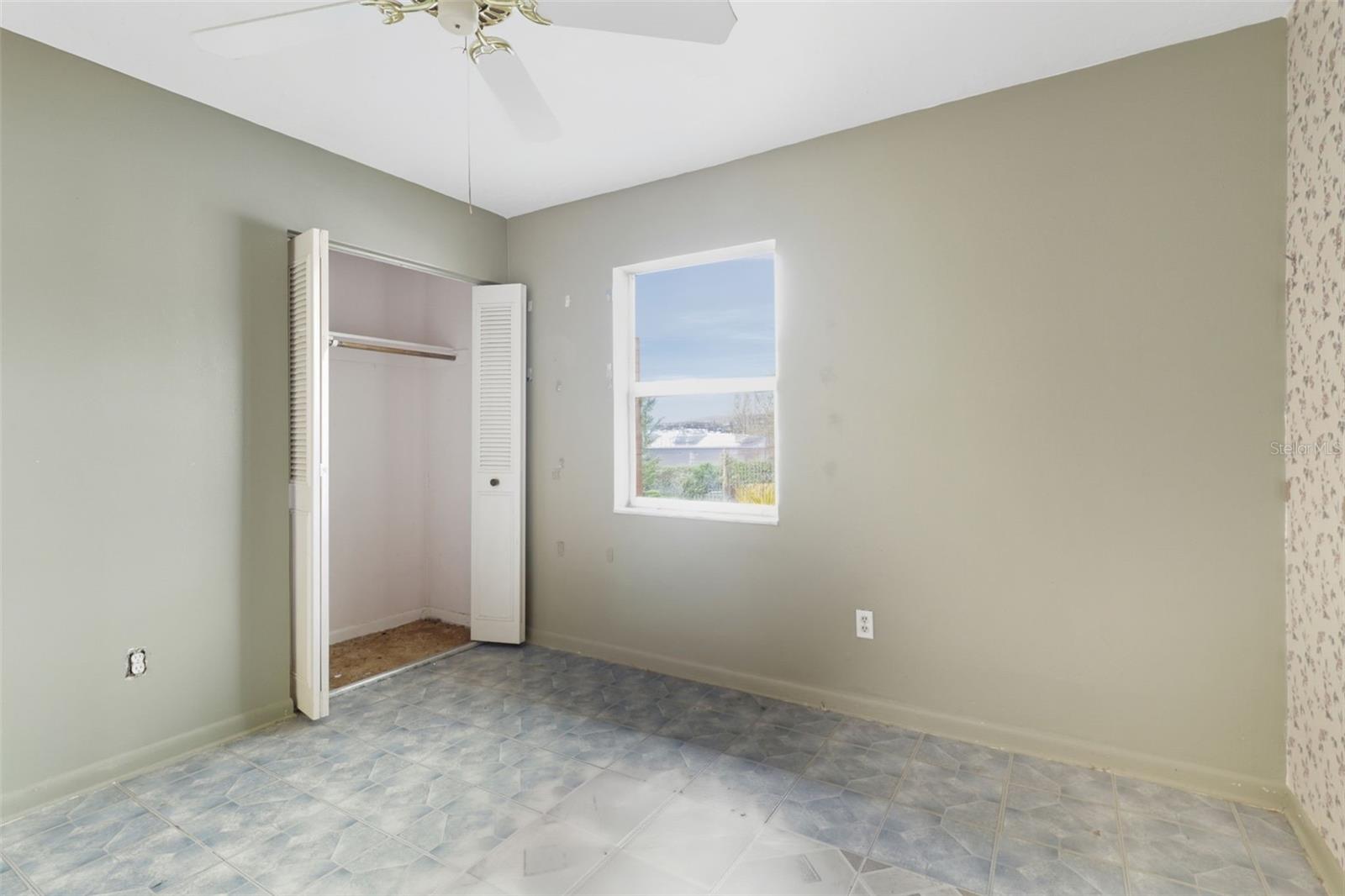 SPRING HILL UNIT 2 - Residential