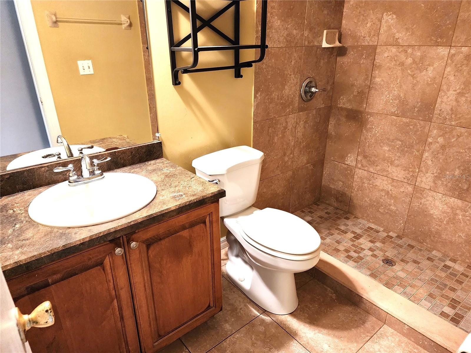 GEORGETOWNE LAKE CONDO - Residential Lease