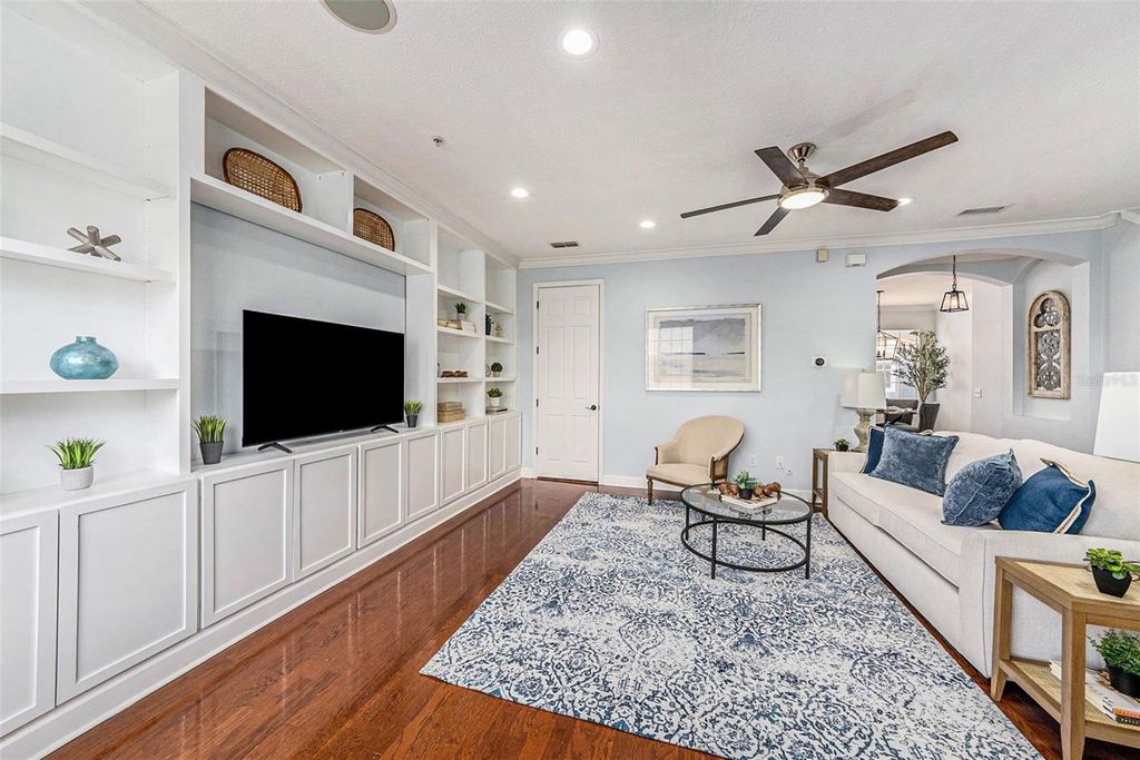 Photo of 3111 W De Leon Street #10, Tampa, FL 33609 (MLS # TB8421767)