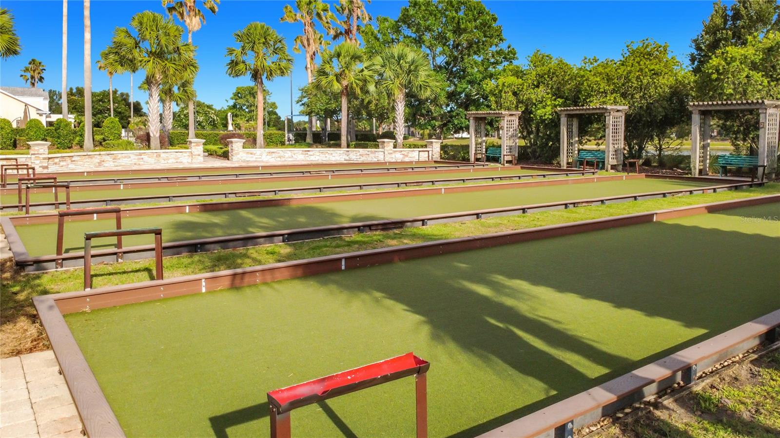 LAKES OF MOUNT DORA - Residential