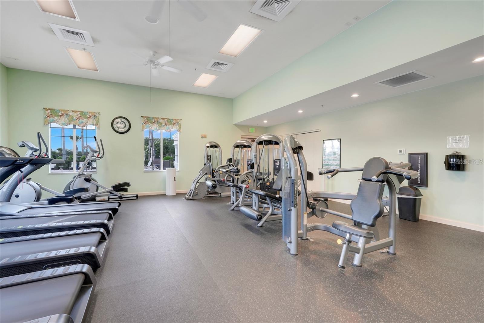 LAKES OF MOUNT DORA - Residential