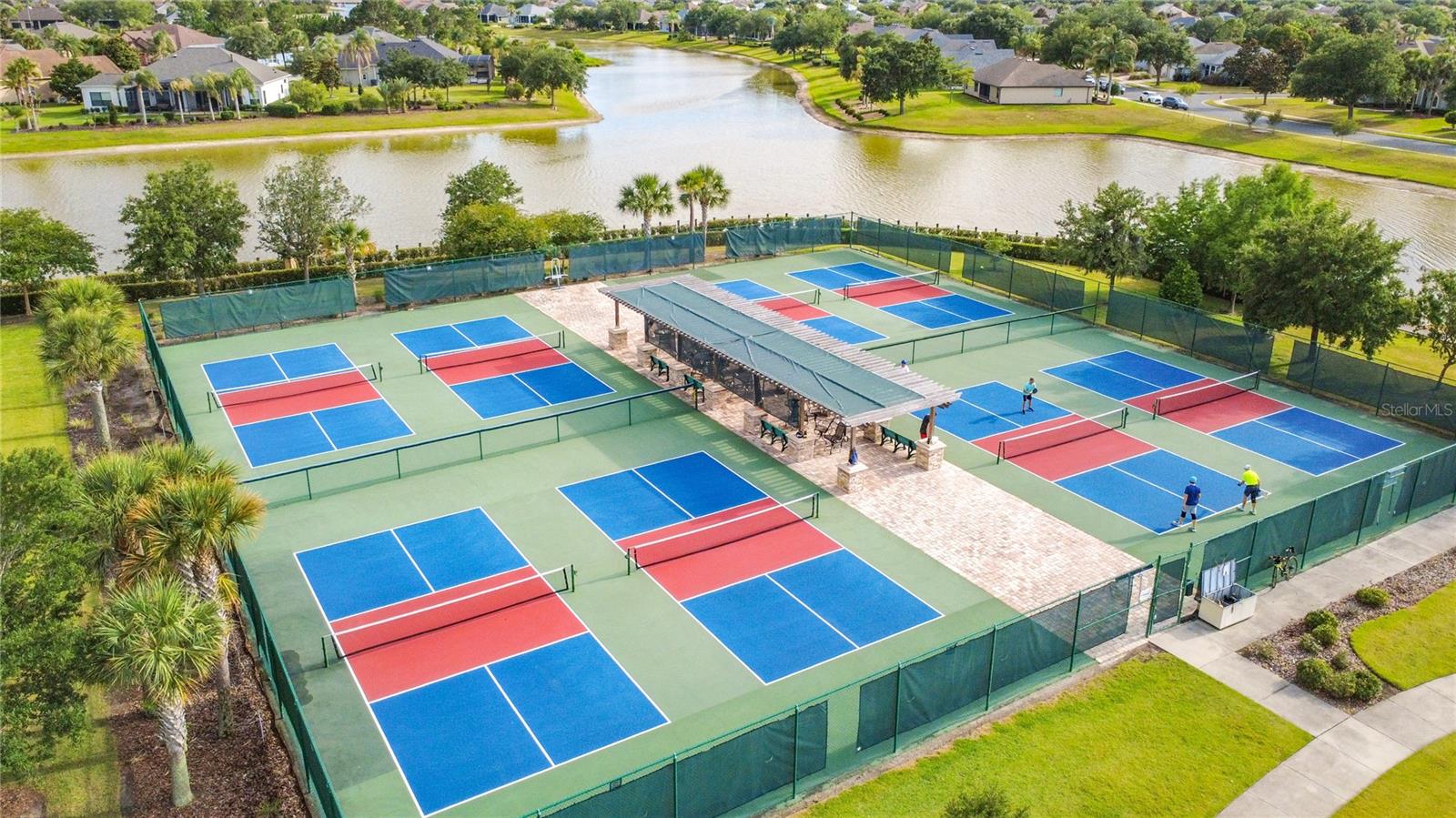 LAKES OF MOUNT DORA - Residential