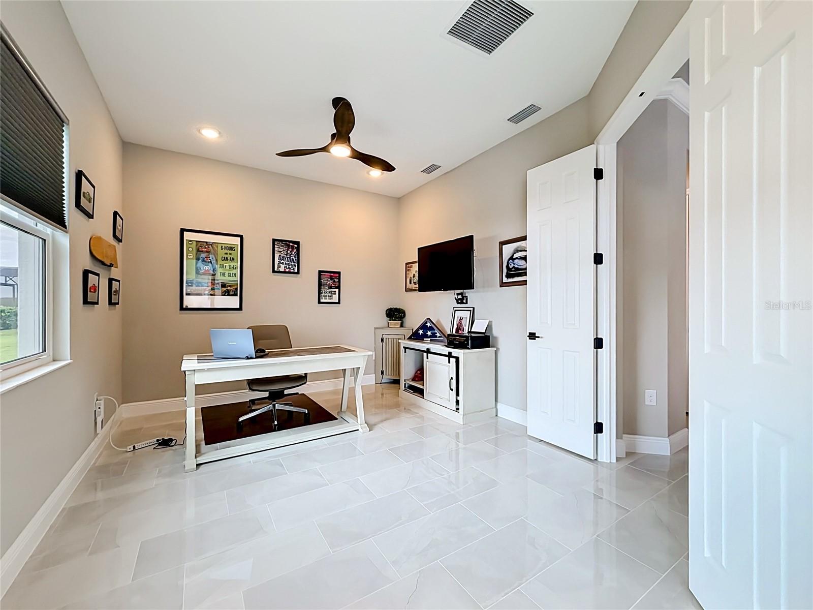 LAKES OF MOUNT DORA - Residential