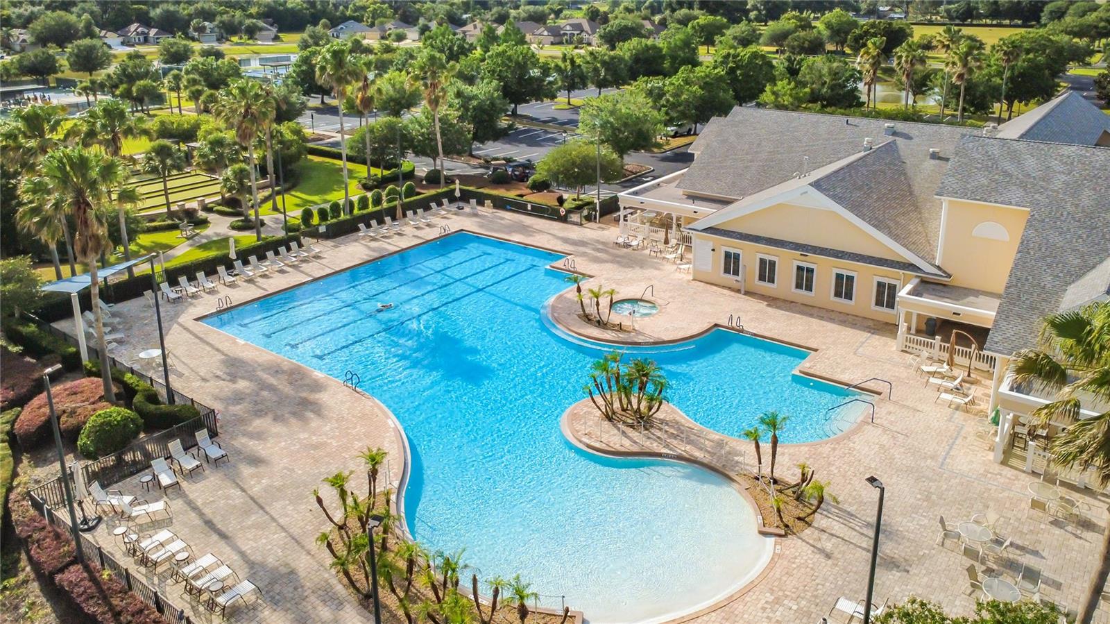 LAKES OF MOUNT DORA - Residential