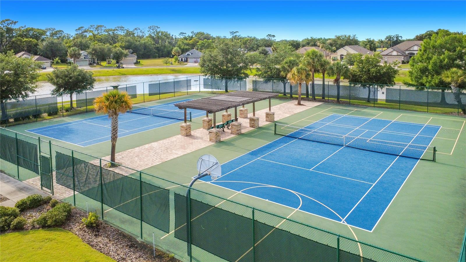 LAKES OF MOUNT DORA - Residential