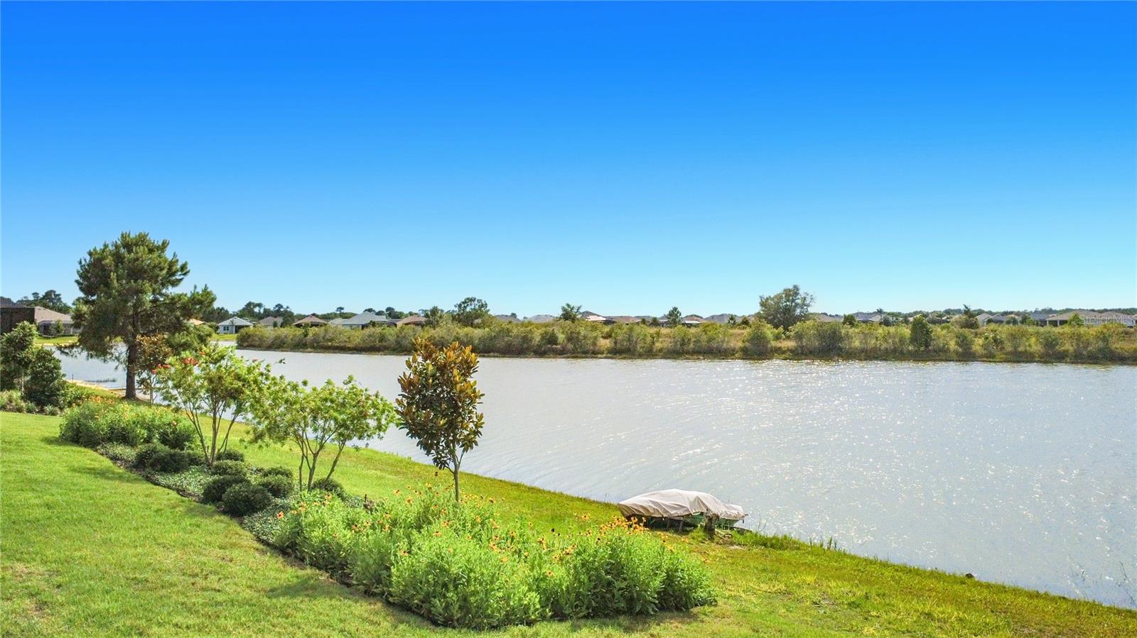 LAKES OF MOUNT DORA - Residential