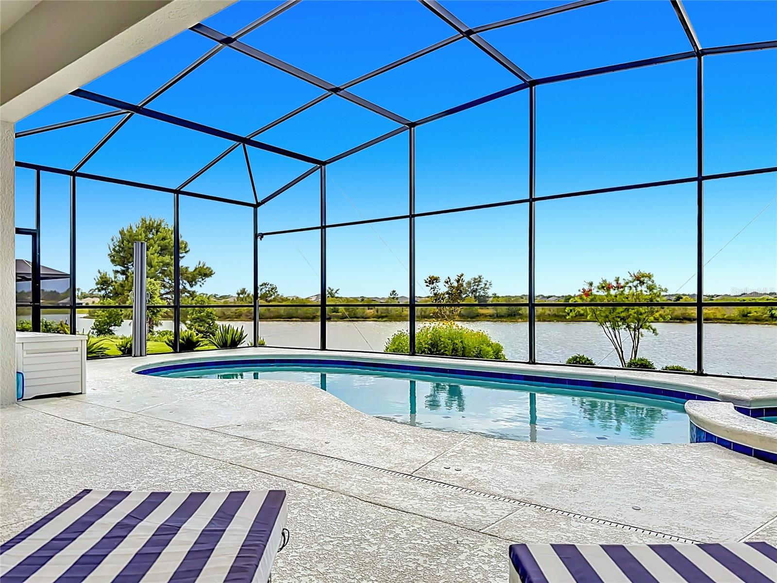 LAKES OF MOUNT DORA - Residential