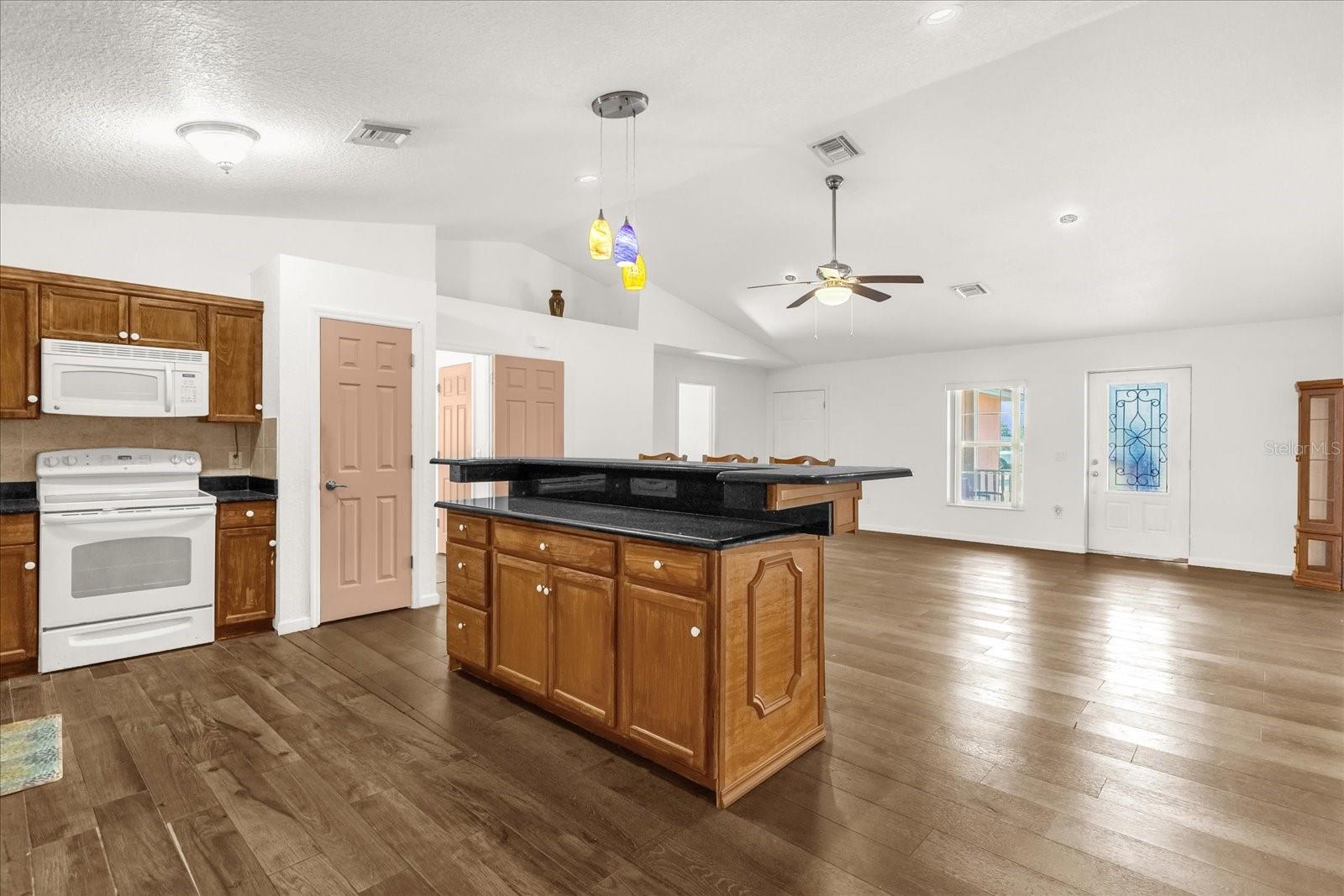 GOLDEN HEIGHTS - Residential