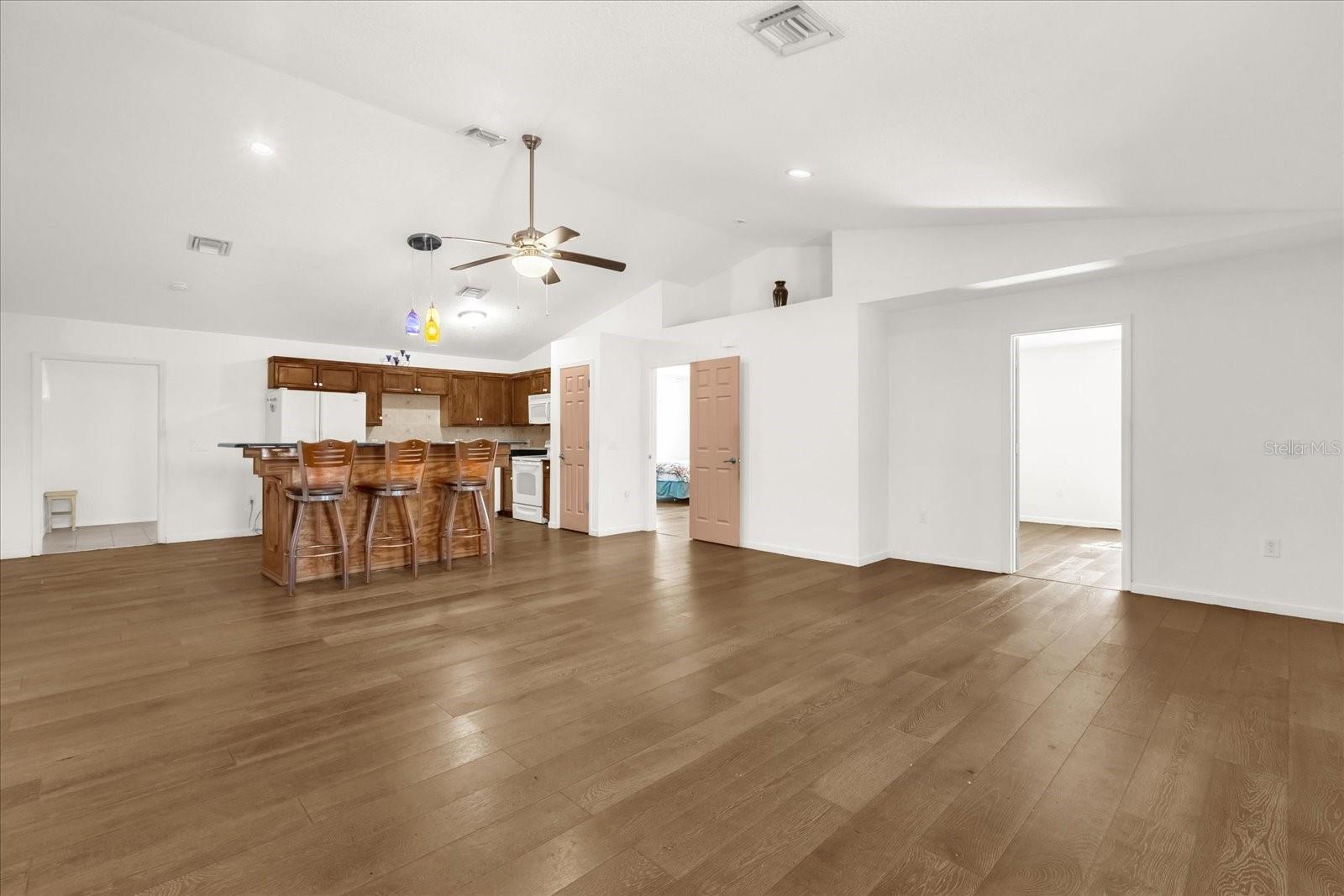 GOLDEN HEIGHTS - Residential