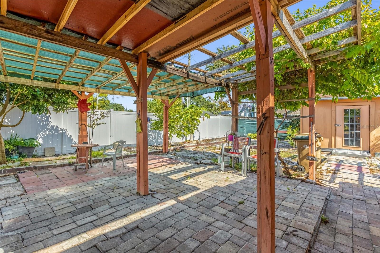 GOLDEN HEIGHTS - Residential