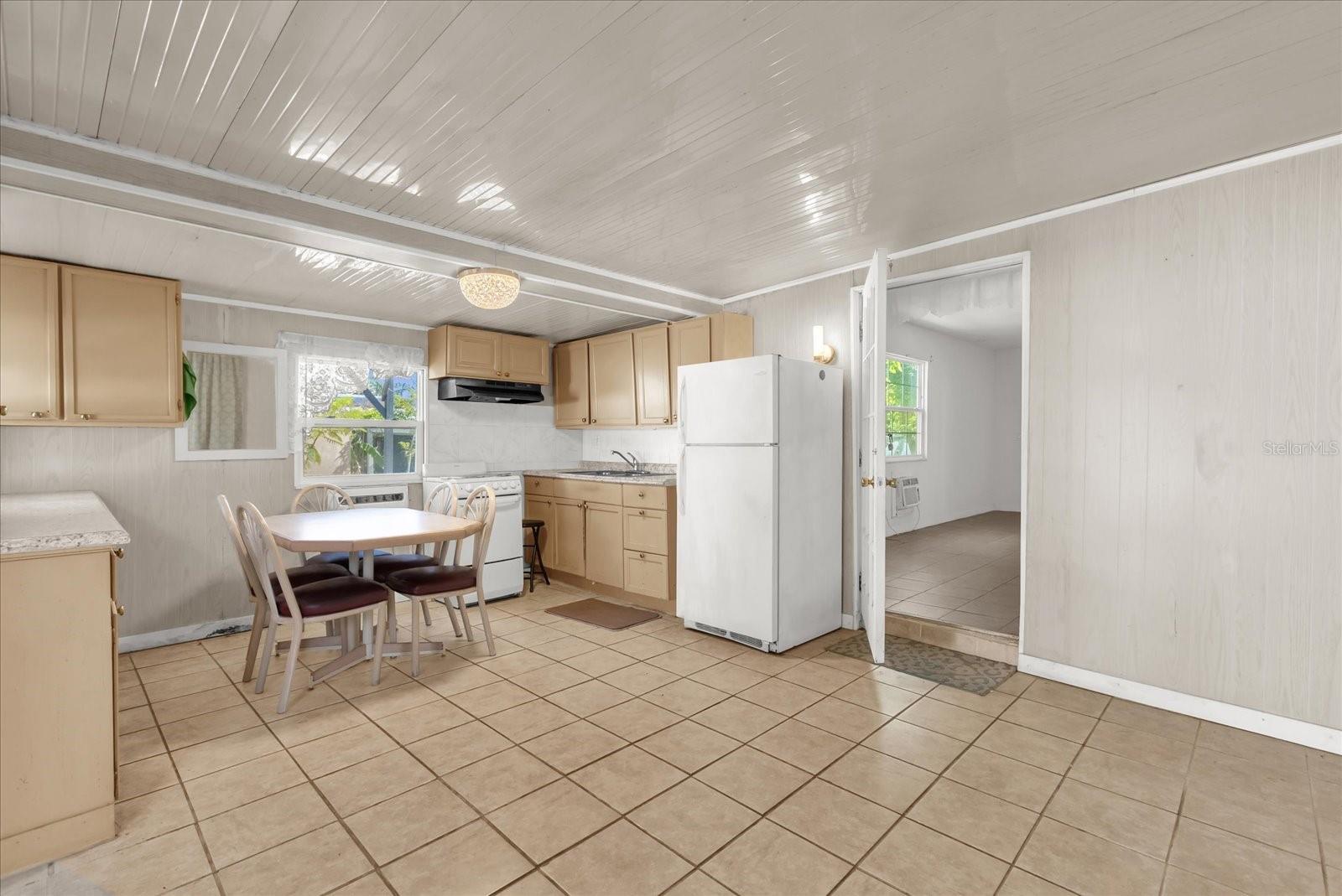 GOLDEN HEIGHTS - Residential