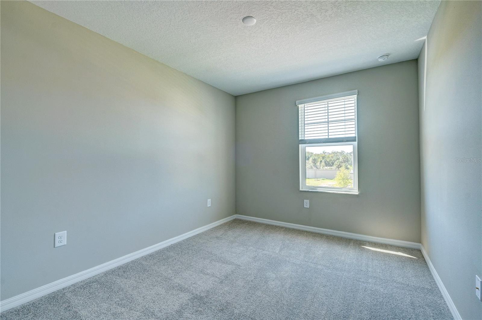 TREVESTA PH IIIC & IIID - Residential Lease