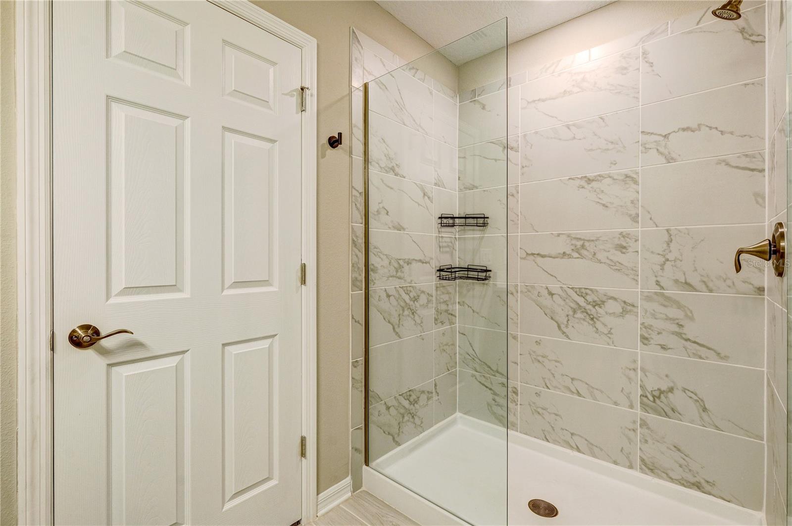 TREVESTA PH IIIC & IIID - Residential Lease