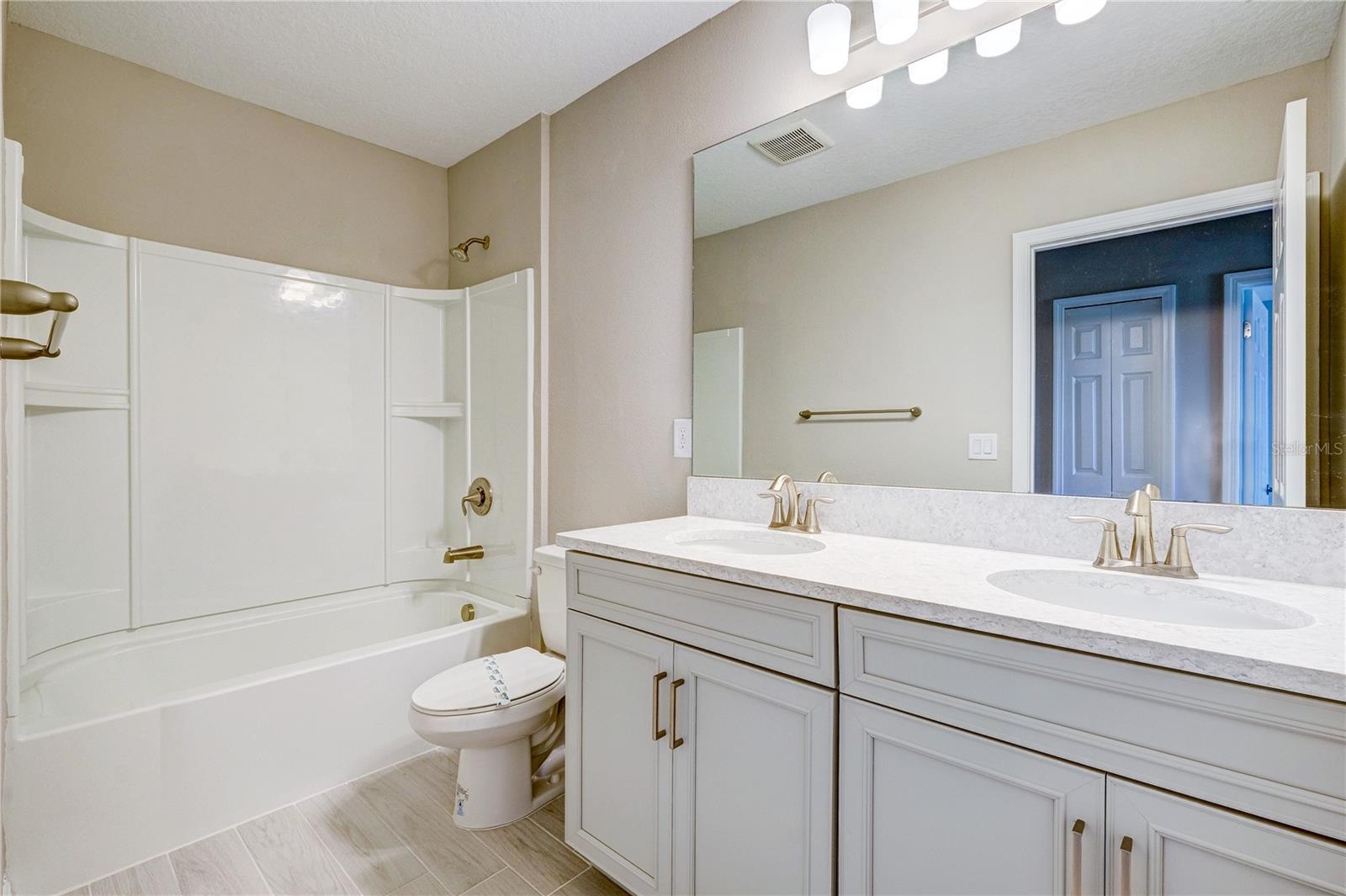 TREVESTA PH IIIC & IIID - Residential Lease