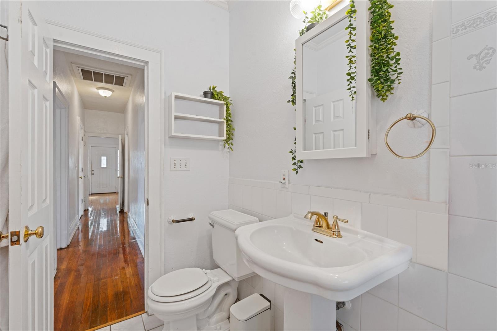 SPRING HILL REV - Residential Income