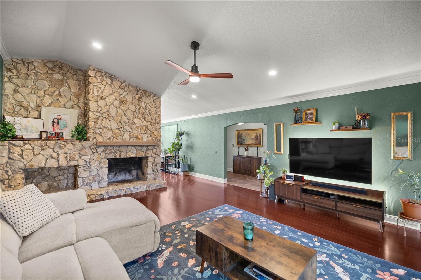 STONEWOOD ESTATE - Residential