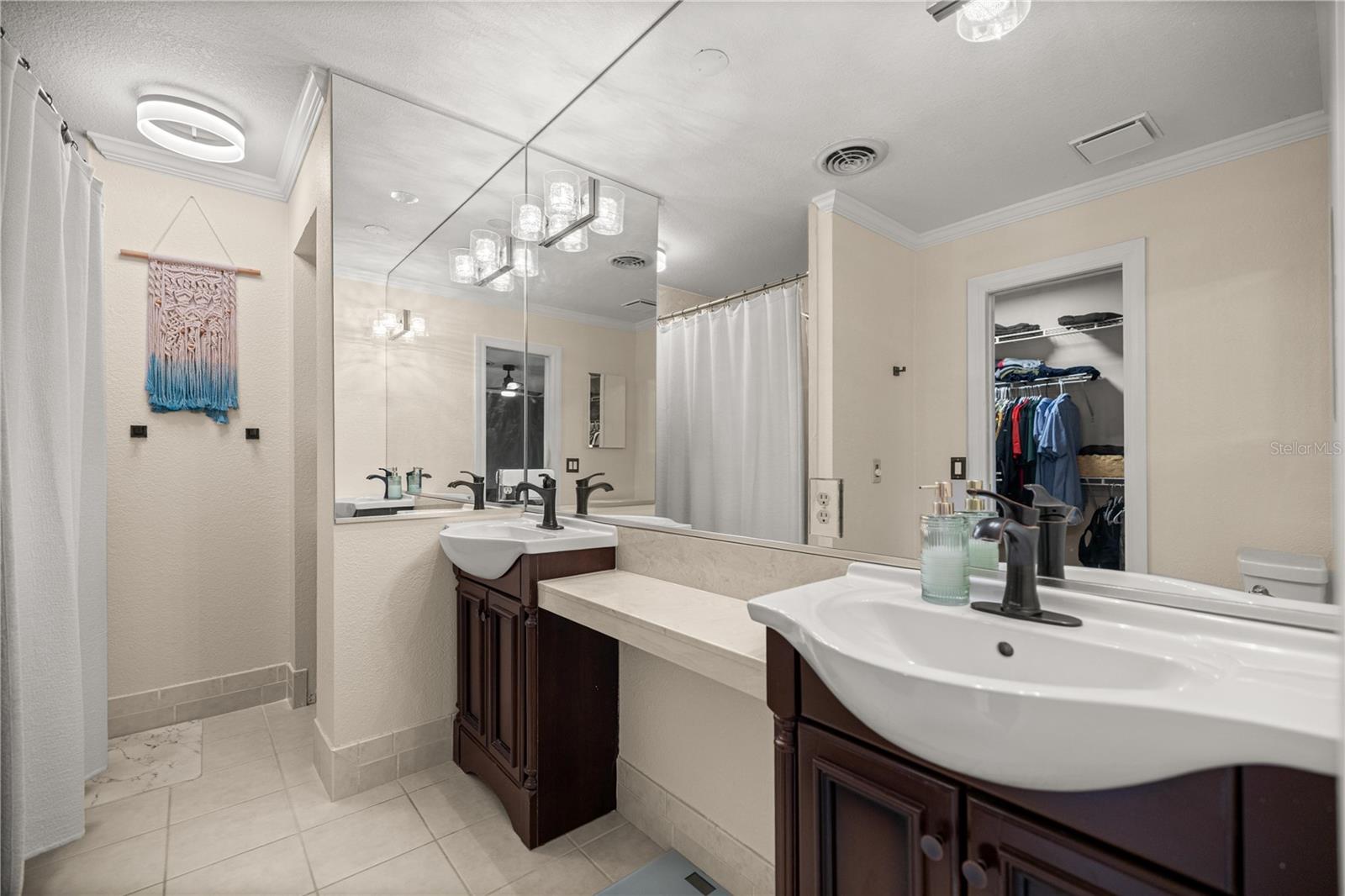 STONEWOOD ESTATE - Residential