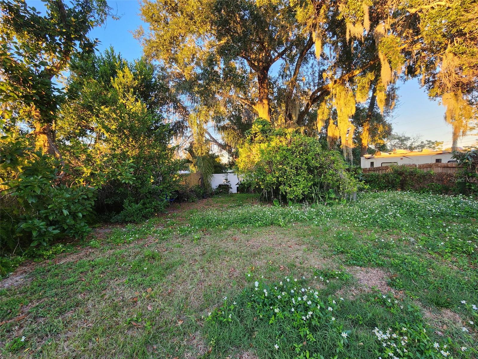 SUNSHINE GARDENS - Residential