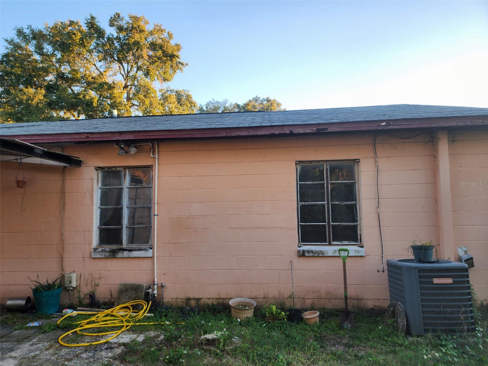 SUNSHINE GARDENS - Residential