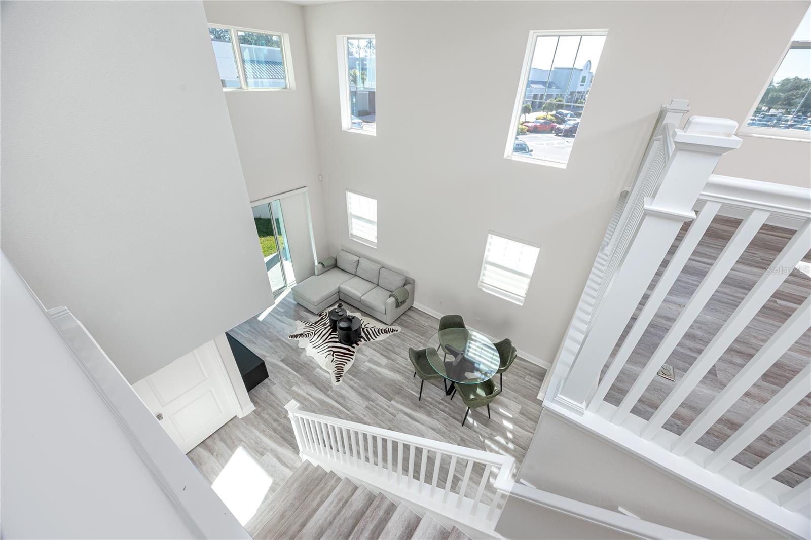 SANTORINI TRACE - Residential Lease