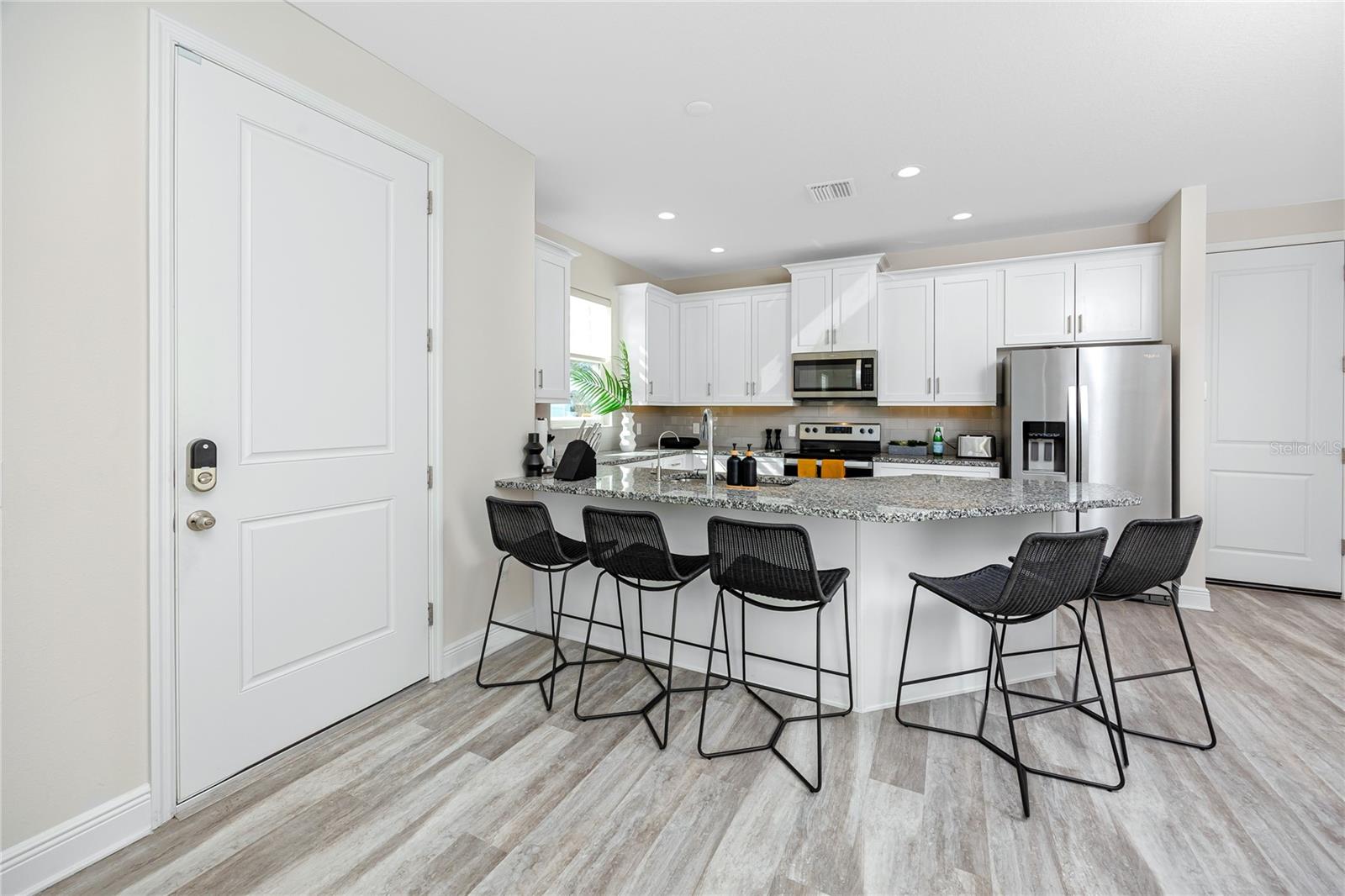 SANTORINI TRACE - Residential Lease