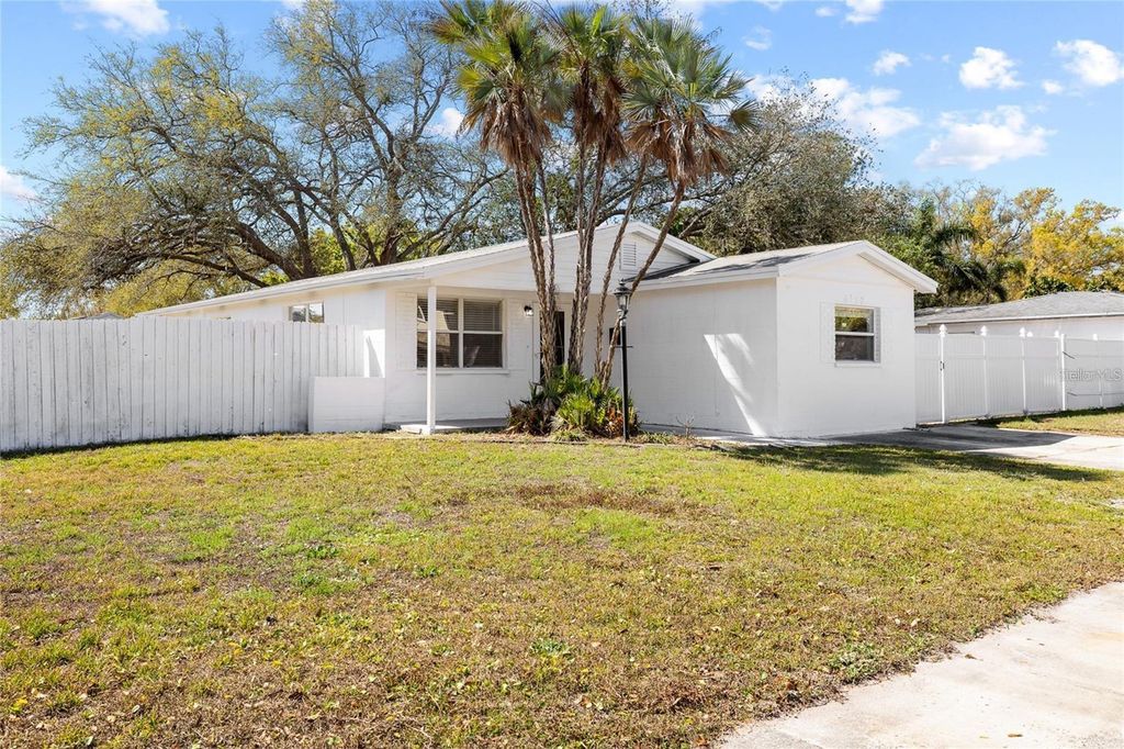 Photo of 6150 101st Avenue N, Pinellas Park, FL 33782 (MLS # O6399985)