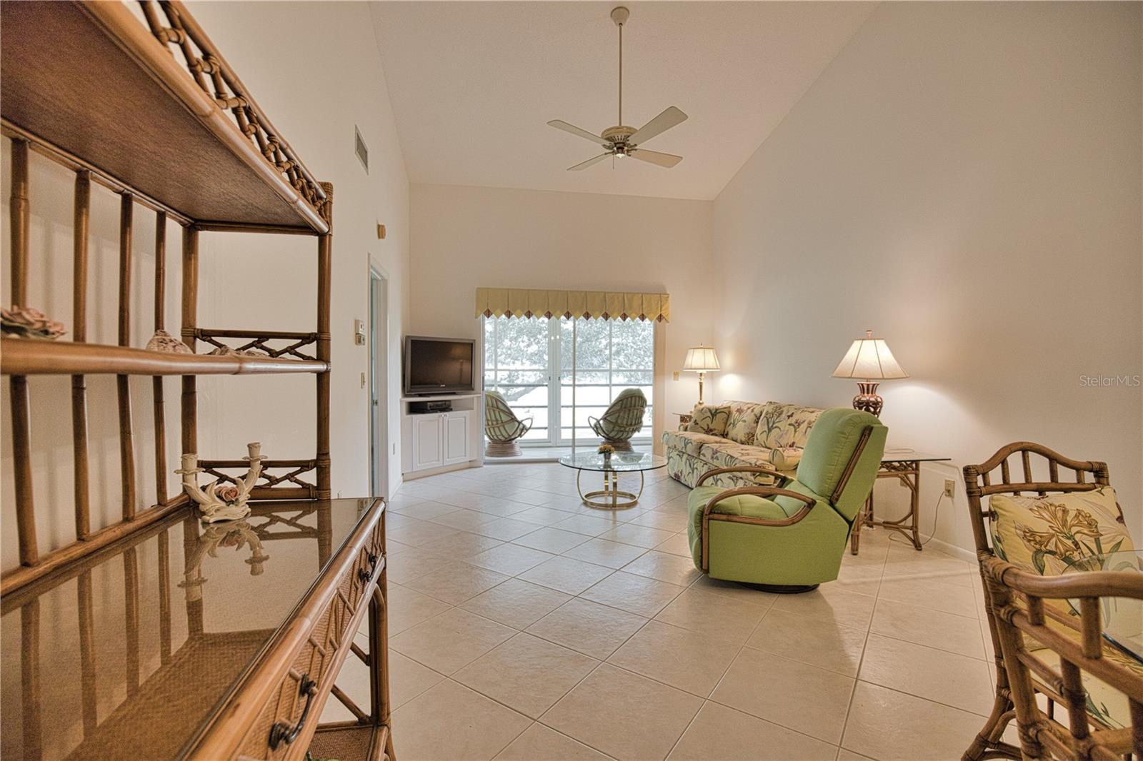 CAPRI WEST - Residential Lease