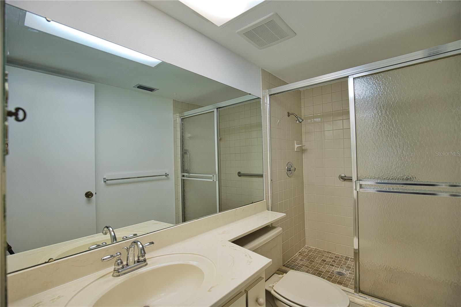 CAPRI WEST - Residential Lease