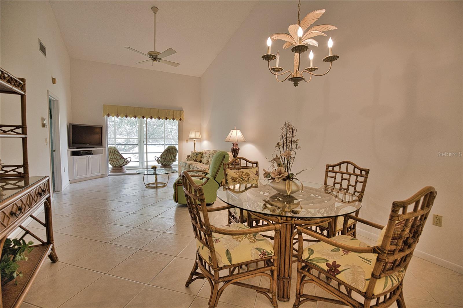 CAPRI WEST - Residential Lease