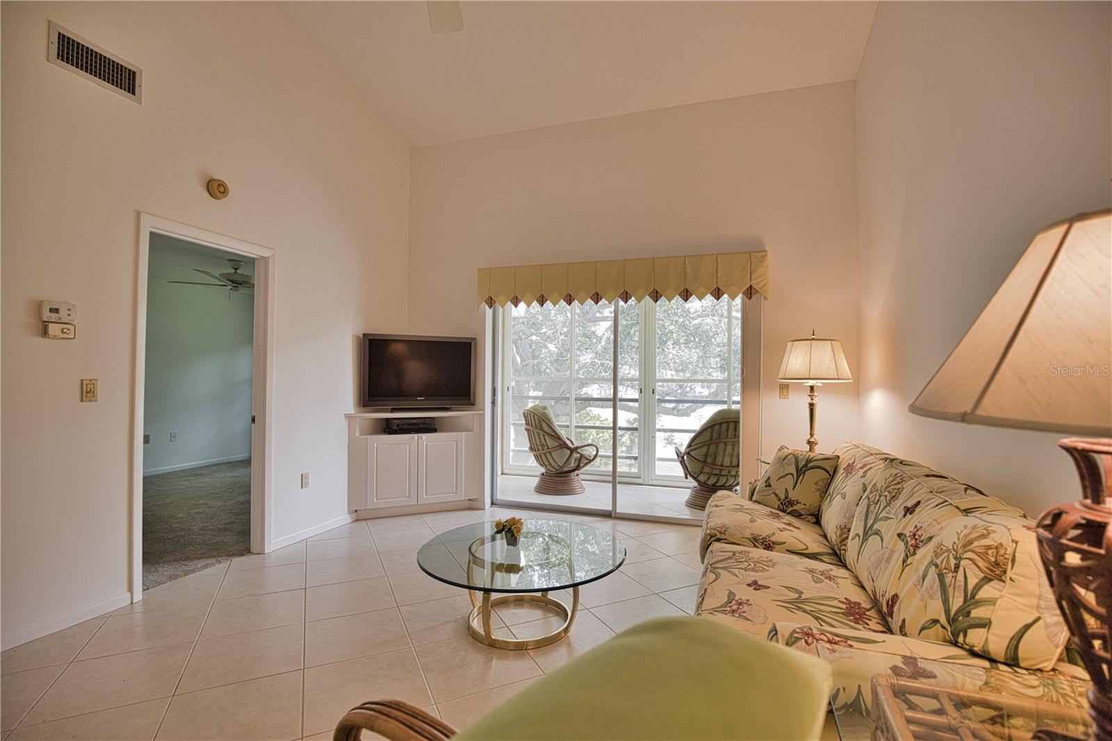 CAPRI WEST - Residential Lease