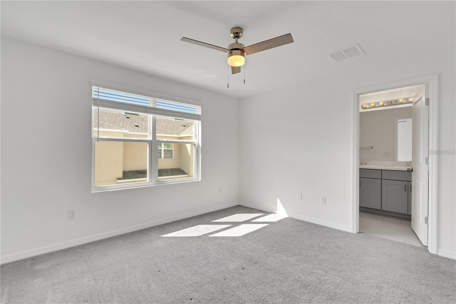 ARTISAN LAKES PRCL J PH I & II - Residential Lease