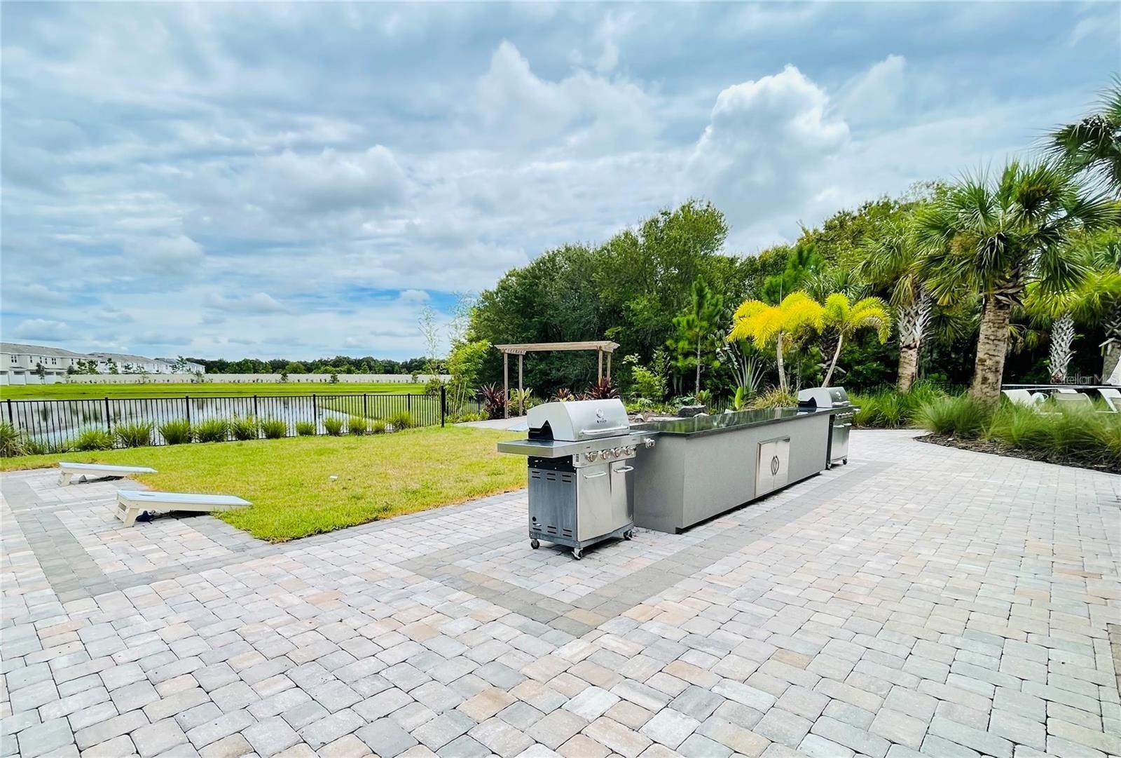 ARTISAN LAKES PRCL J PH I & II - Residential Lease