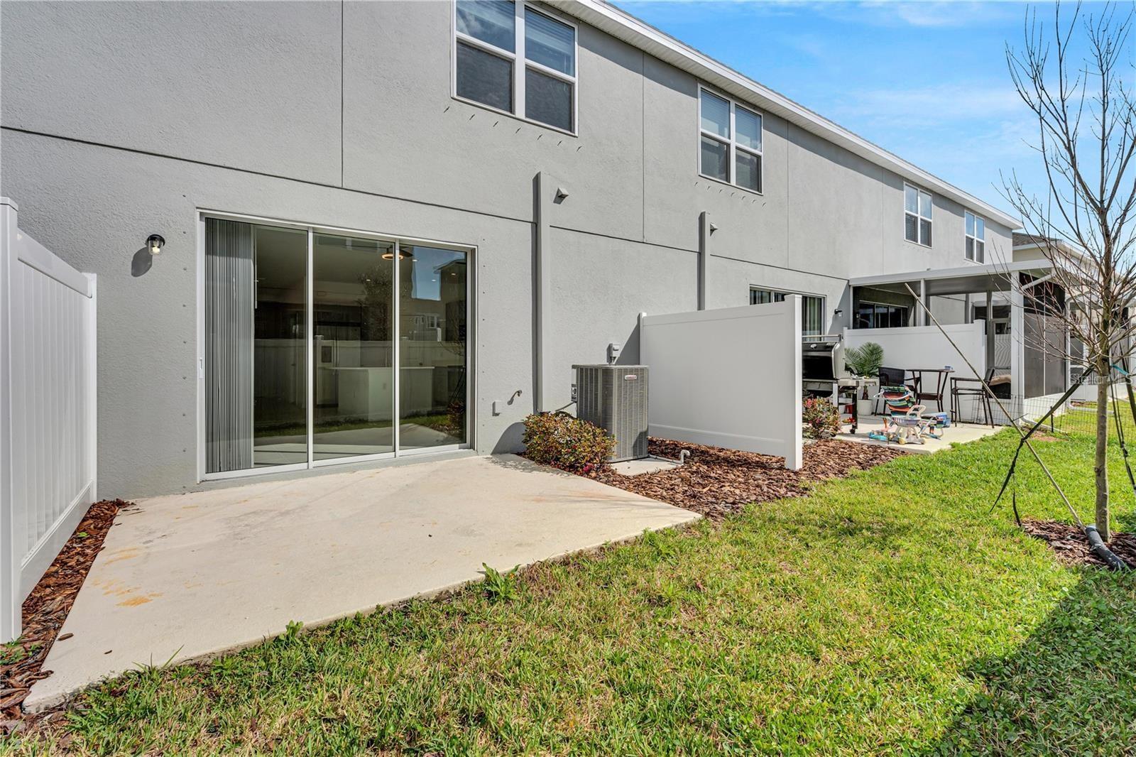 ARTISAN LAKES PRCL J PH I & II - Residential Lease