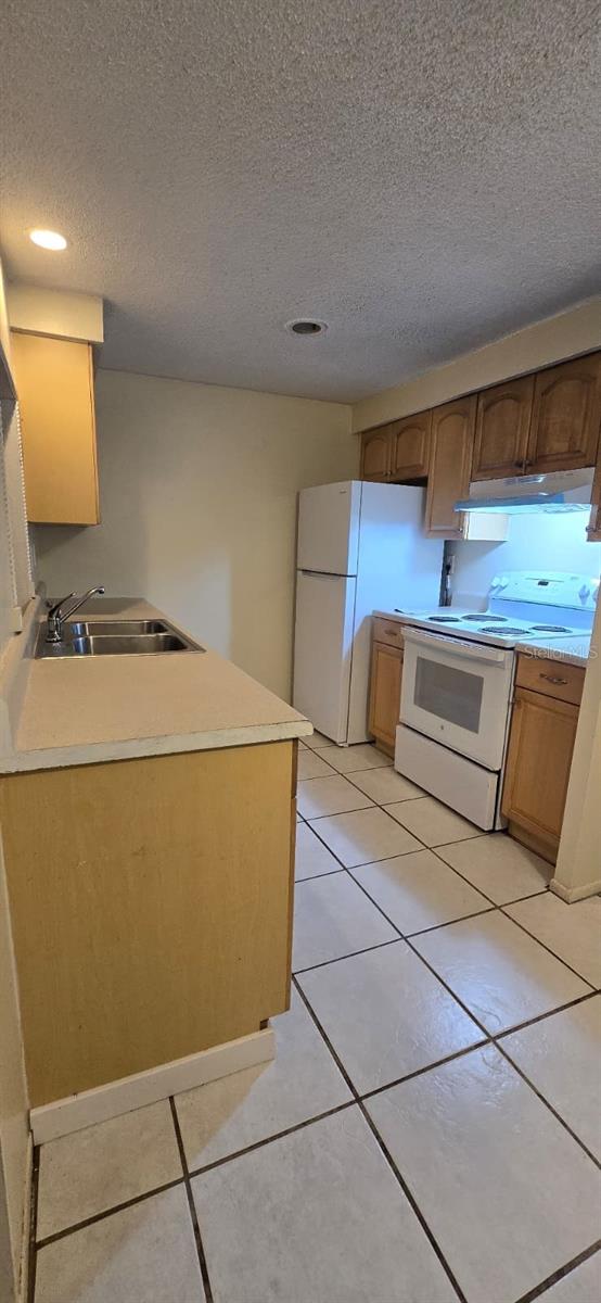 PORT CHARLOTTE SEC 005 - Residential Lease