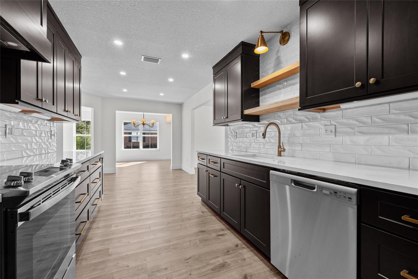 CLUB VIEW PARK SUB - Residential