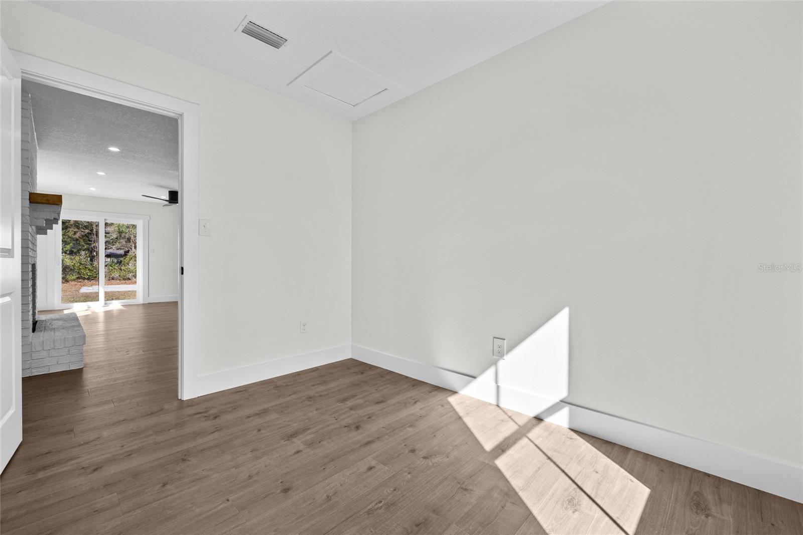 CLUB VIEW PARK SUB - Residential