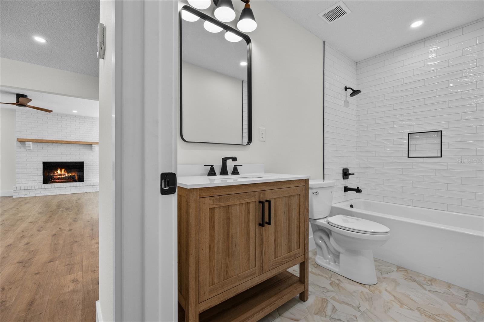 CLUB VIEW PARK SUB - Residential