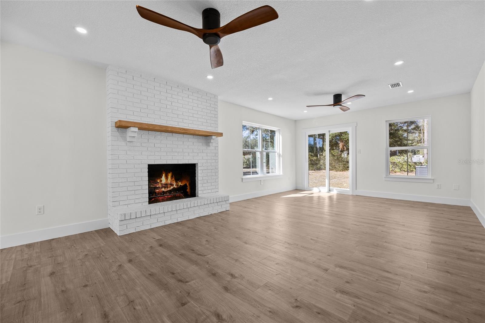 CLUB VIEW PARK SUB - Residential