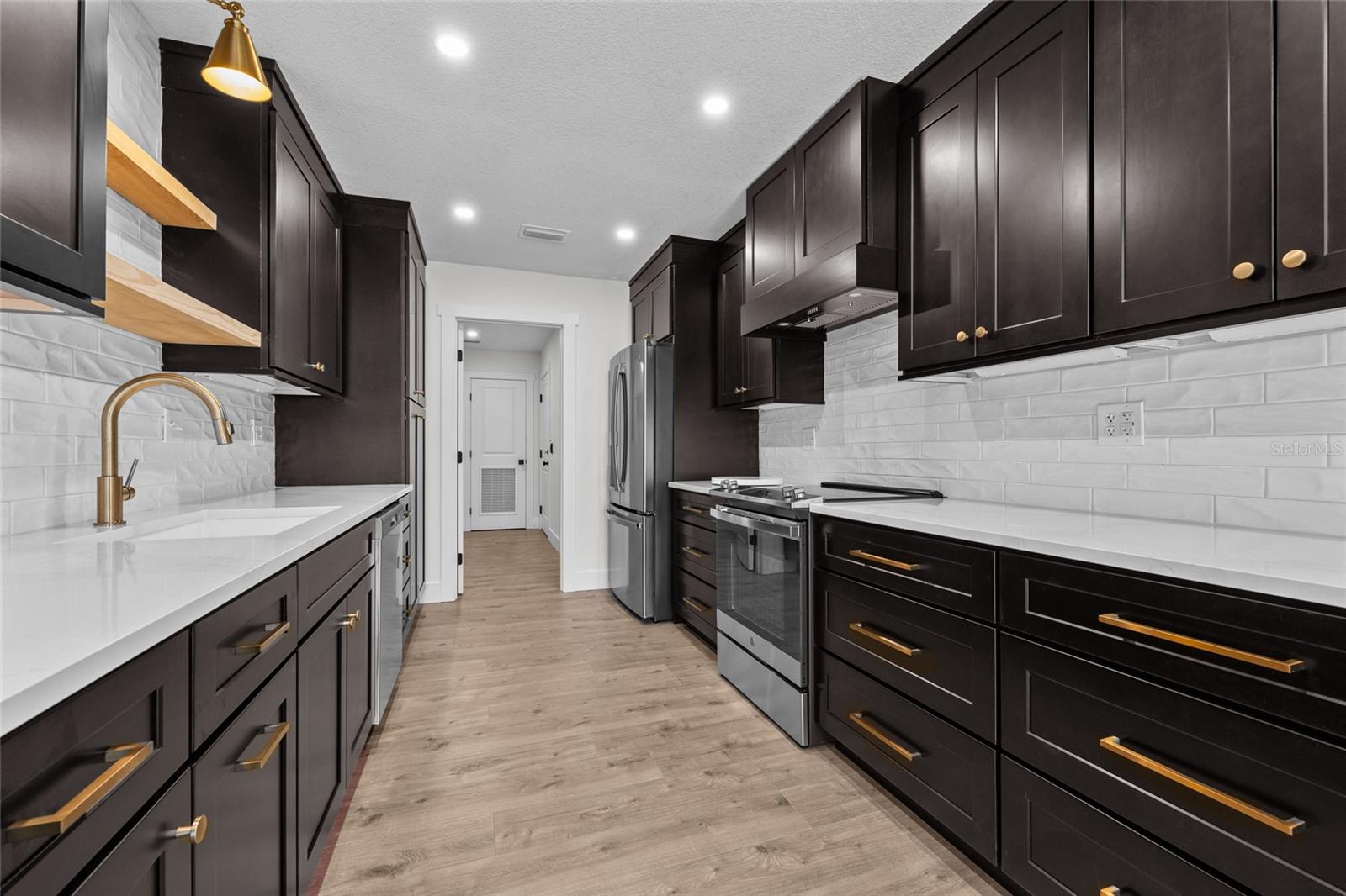 CLUB VIEW PARK SUB - Residential