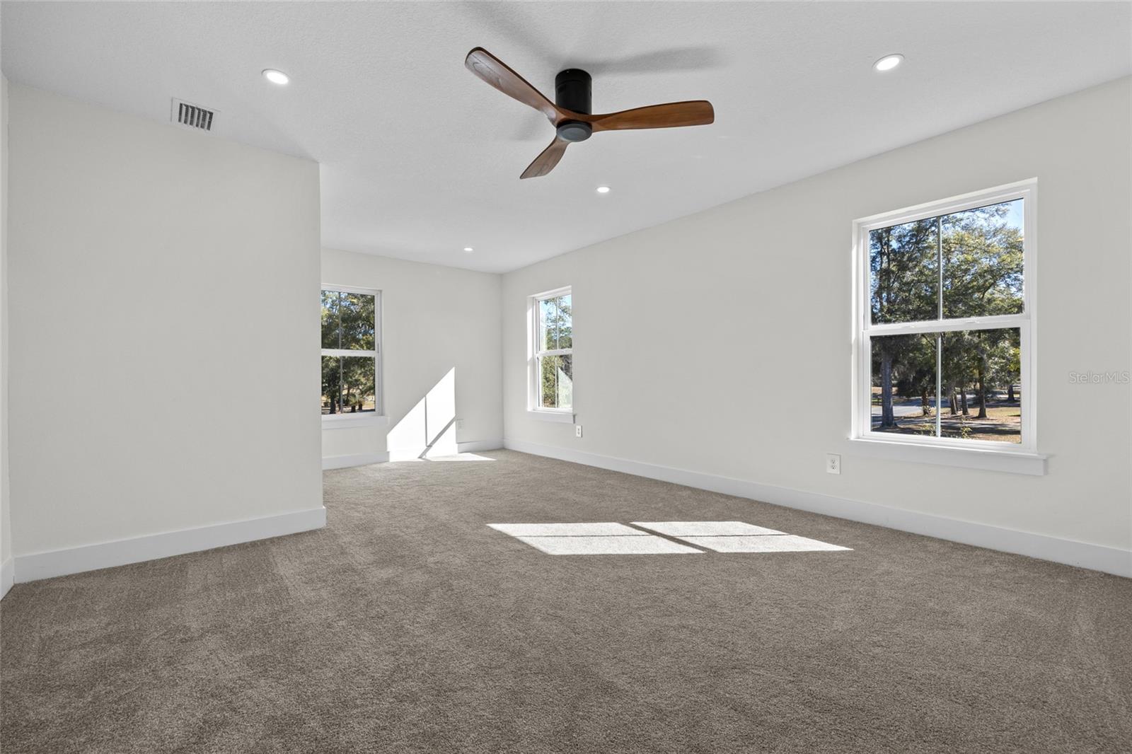 CLUB VIEW PARK SUB - Residential