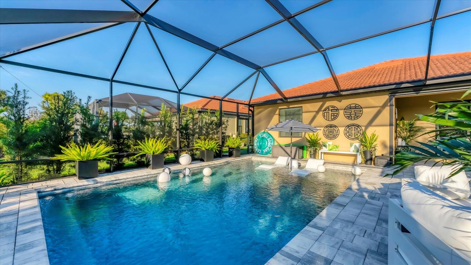 SARASOTA NATIONAL - Residential