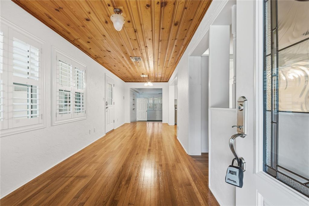 Photo of 2503 Jamie Circle, Orlando, FL 32803 (MLS # O6380344)