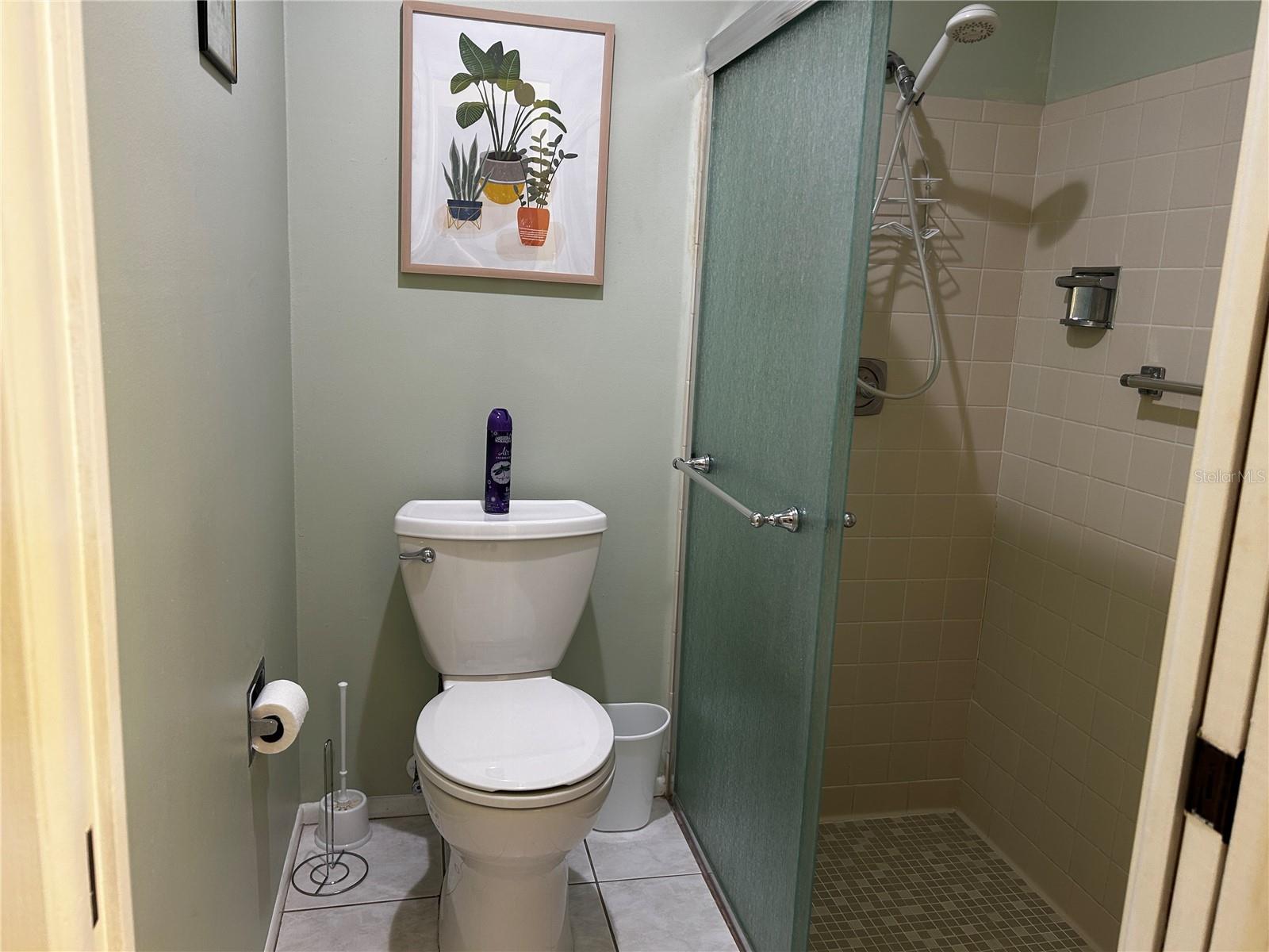 VILLAGE WOODS CONDO PH 02 - Residential