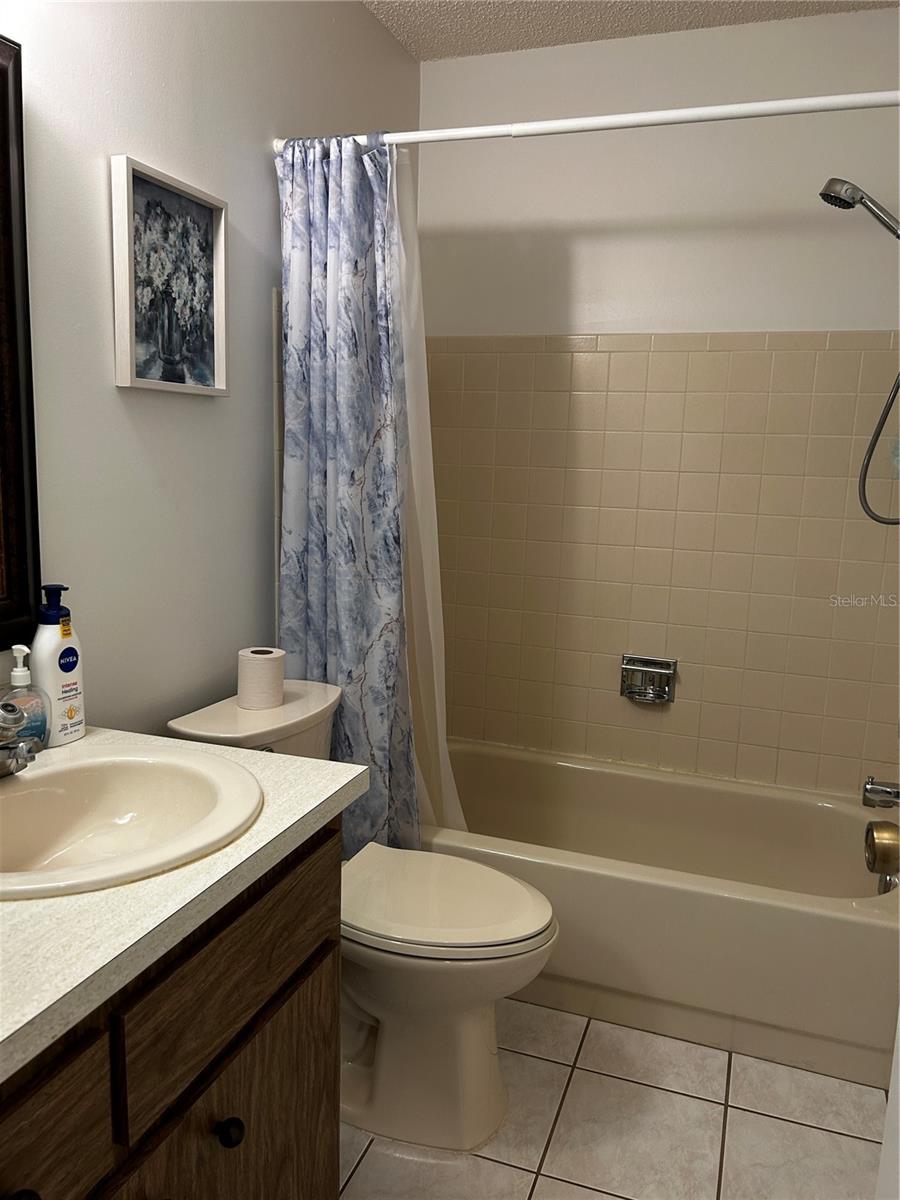 VILLAGE WOODS CONDO PH 02 - Residential