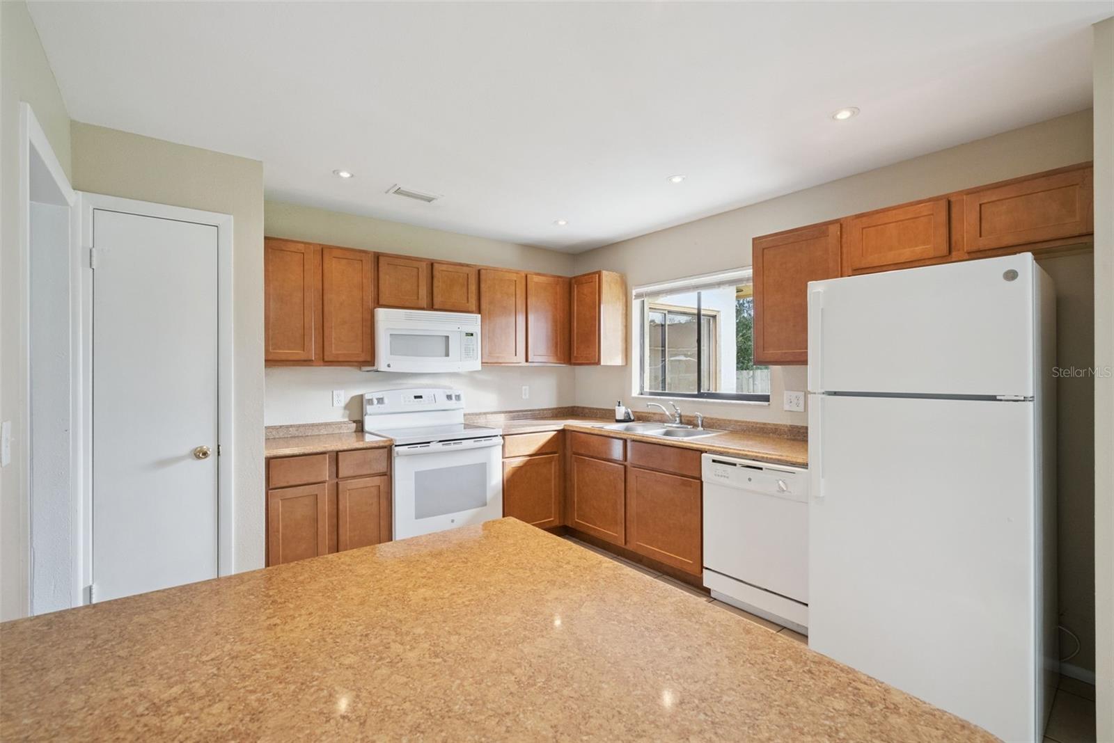 TIBERON COVE - Residential