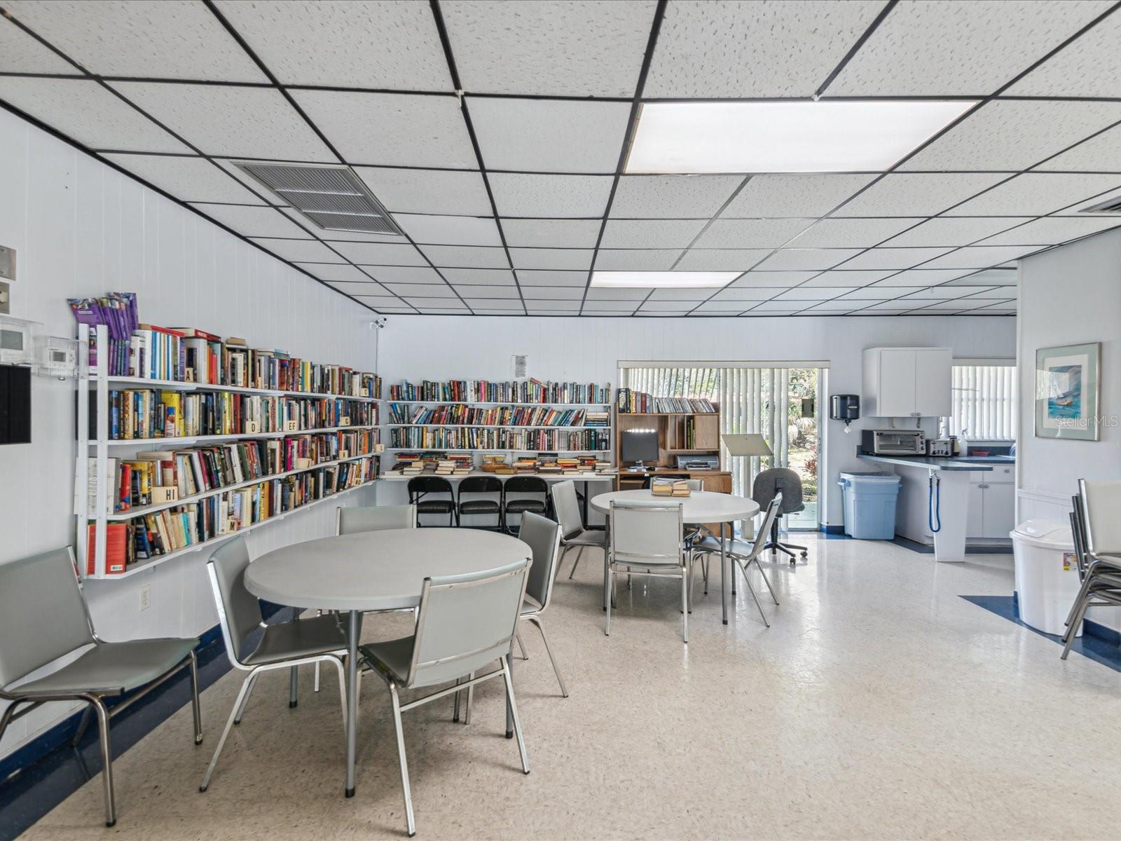 PATRICIAN OAKS - Residential