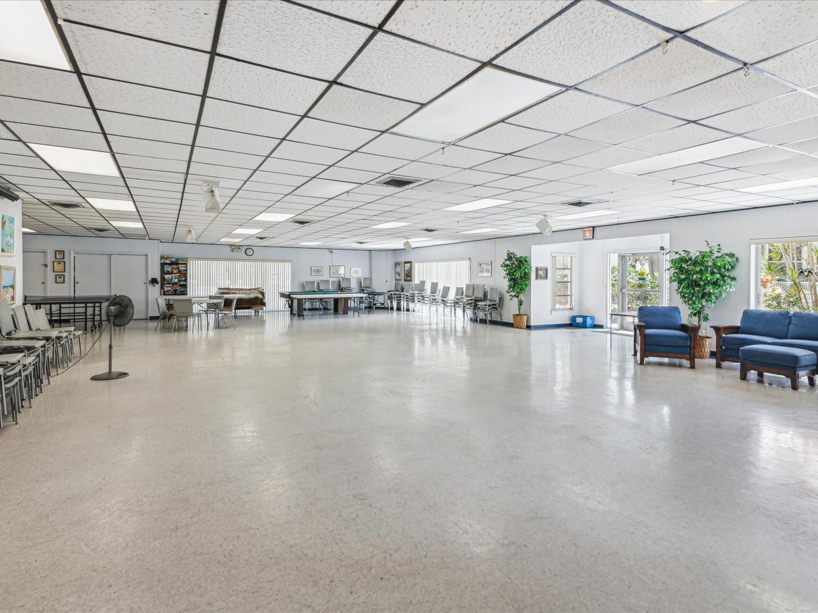 PATRICIAN OAKS - Residential