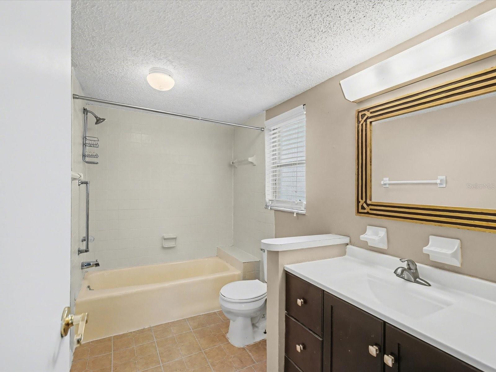 PATRICIAN OAKS - Residential