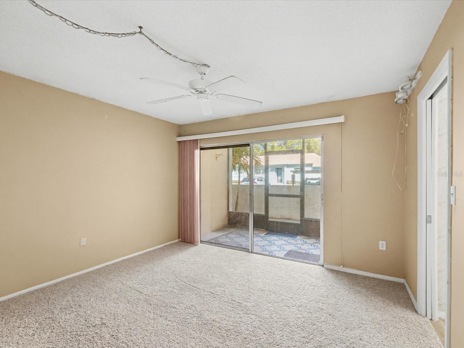 PATRICIAN OAKS - Residential